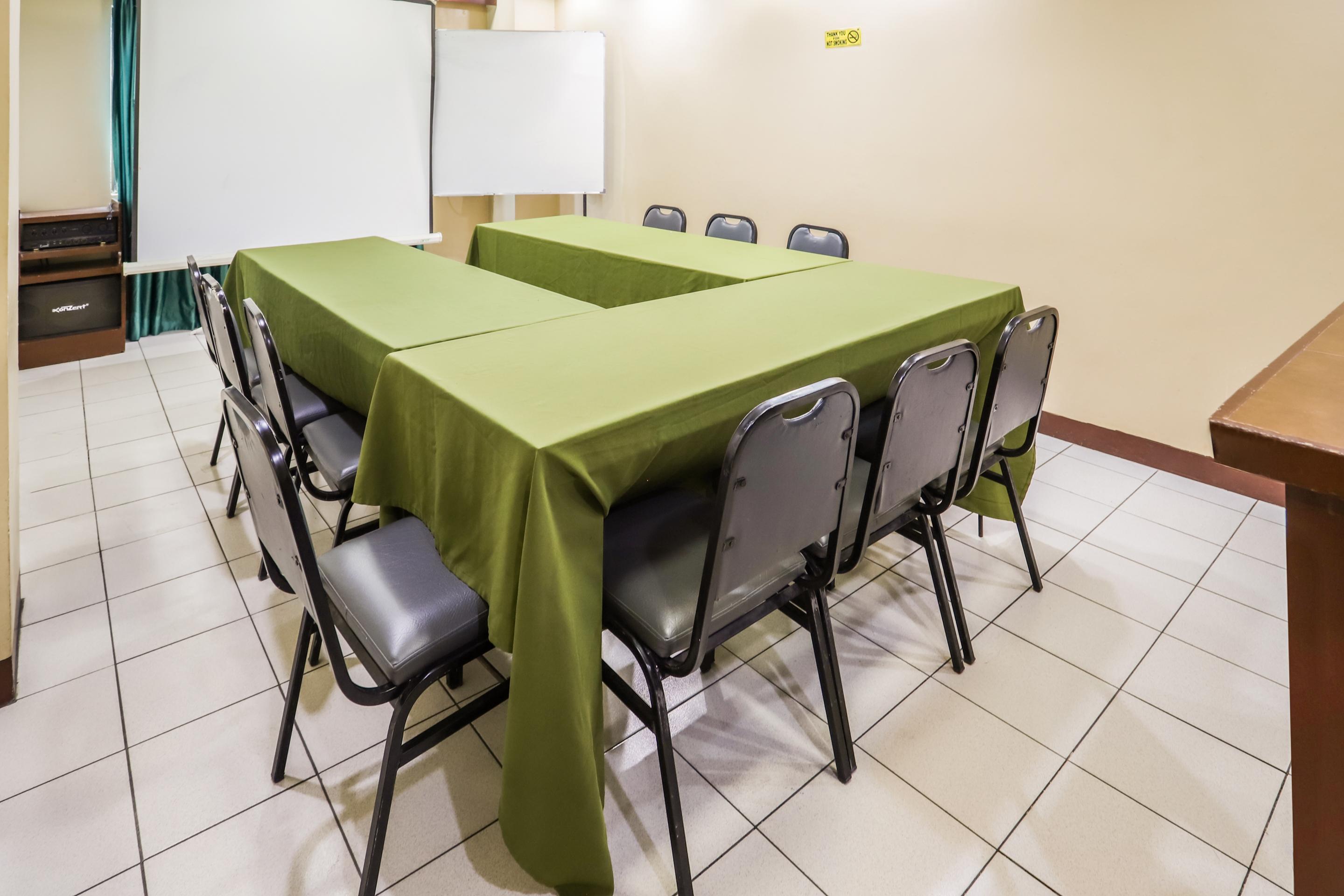 Oyo 210 Apple Tree Suites Себу Экстерьер фото