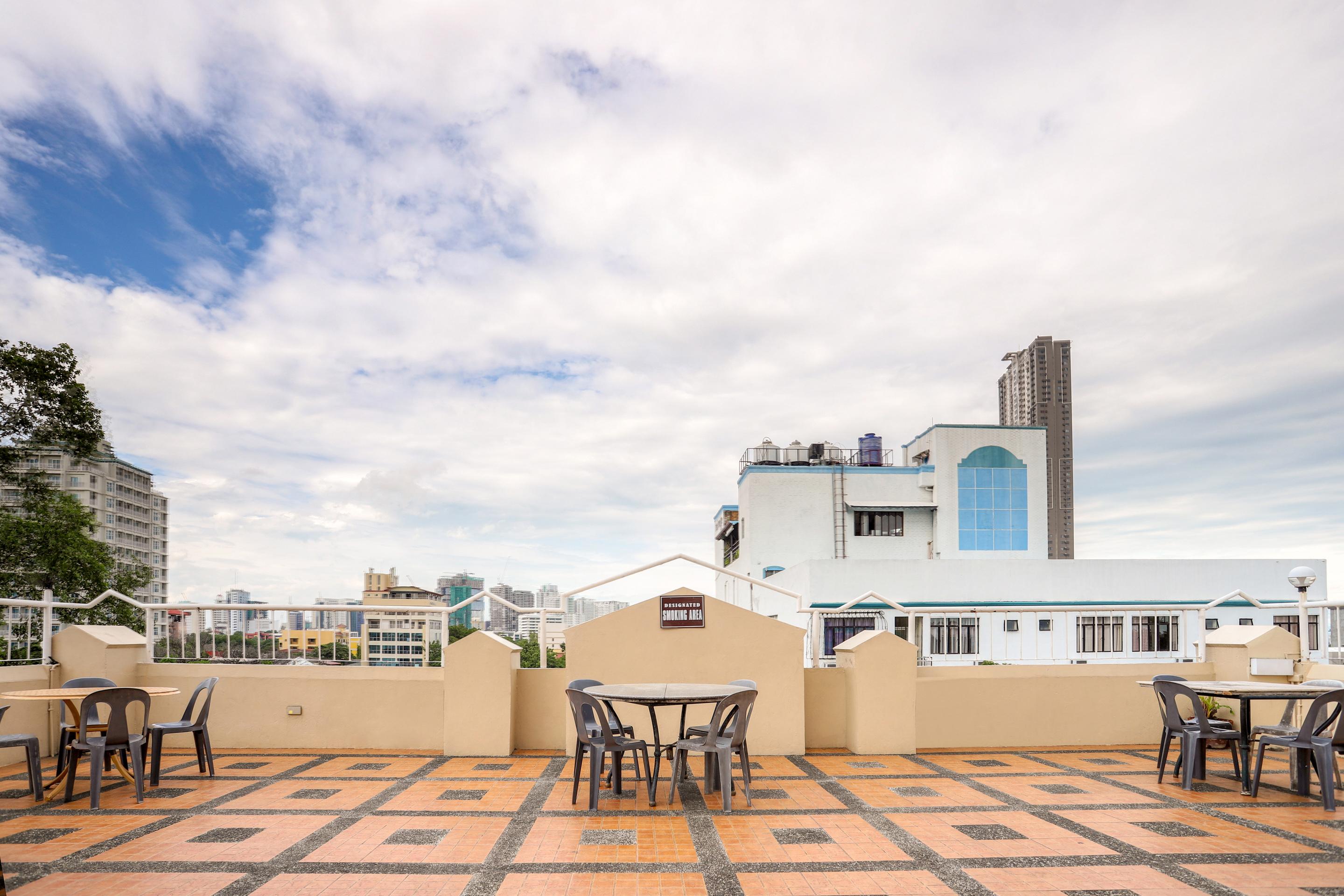 Oyo 210 Apple Tree Suites Себу Экстерьер фото
